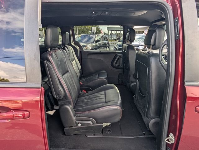 Used 2018 Dodge Grand Caravan GT image 19