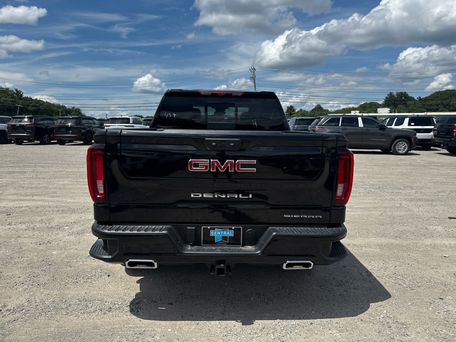 New 2026 GMC Sierra 1500 Denali w/ Denali Reserve Package AWD/4WD image 4