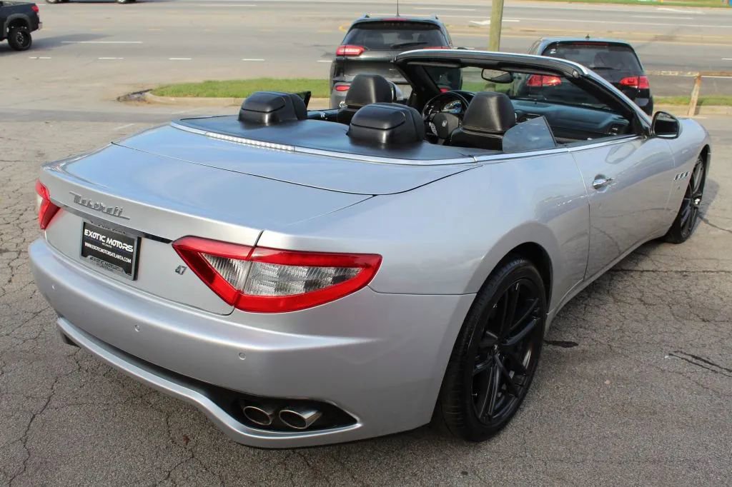 Used 2011 Maserati GranTurismo Convertible RWD image 10