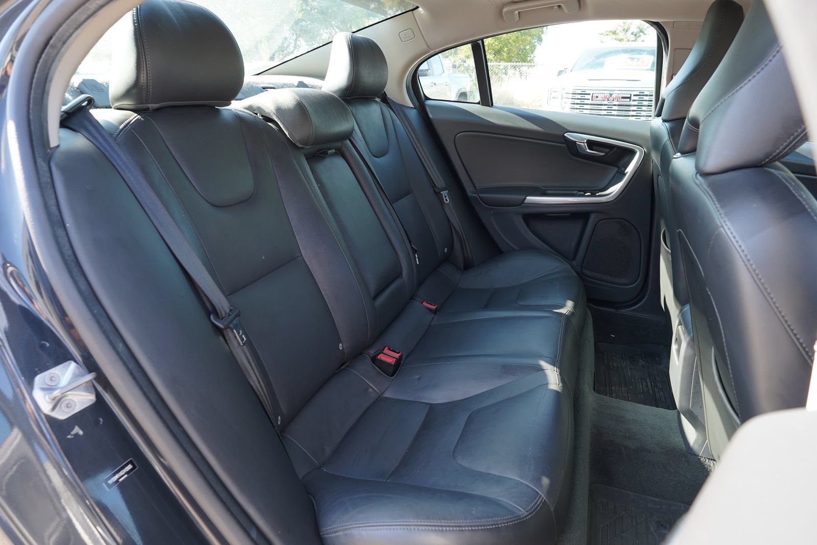 Used 2016 Volvo S60 T5 Premier w/ Convenience Package FWD image 23