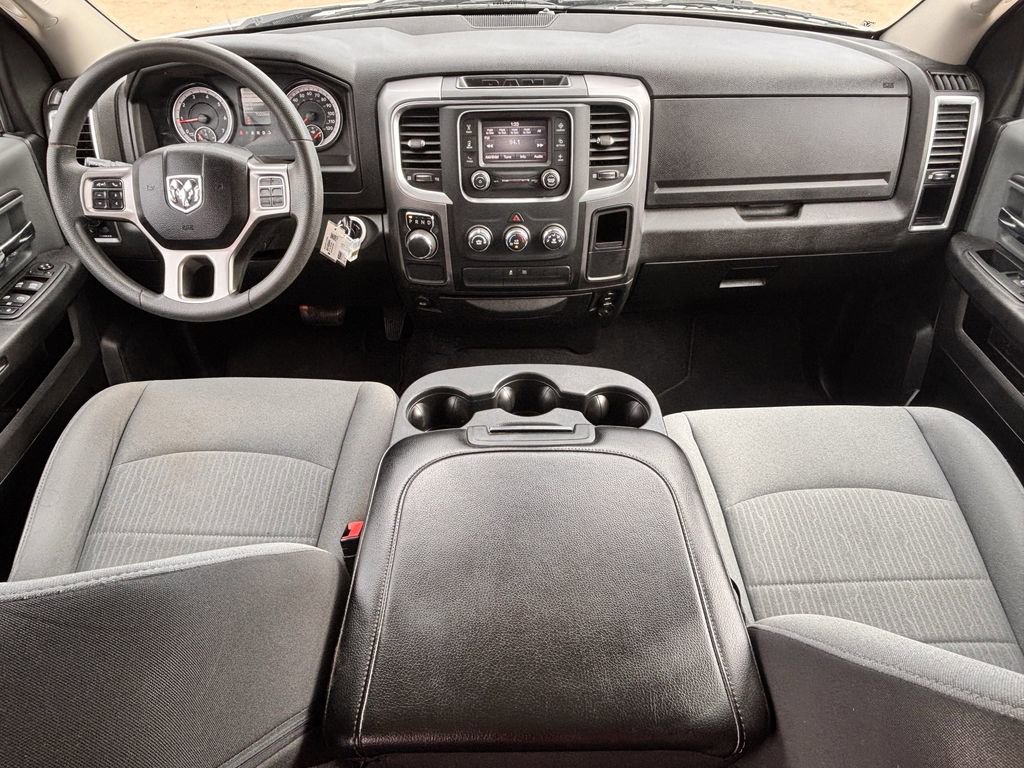 Used 2022 RAM 1500 Classic SLT image 9