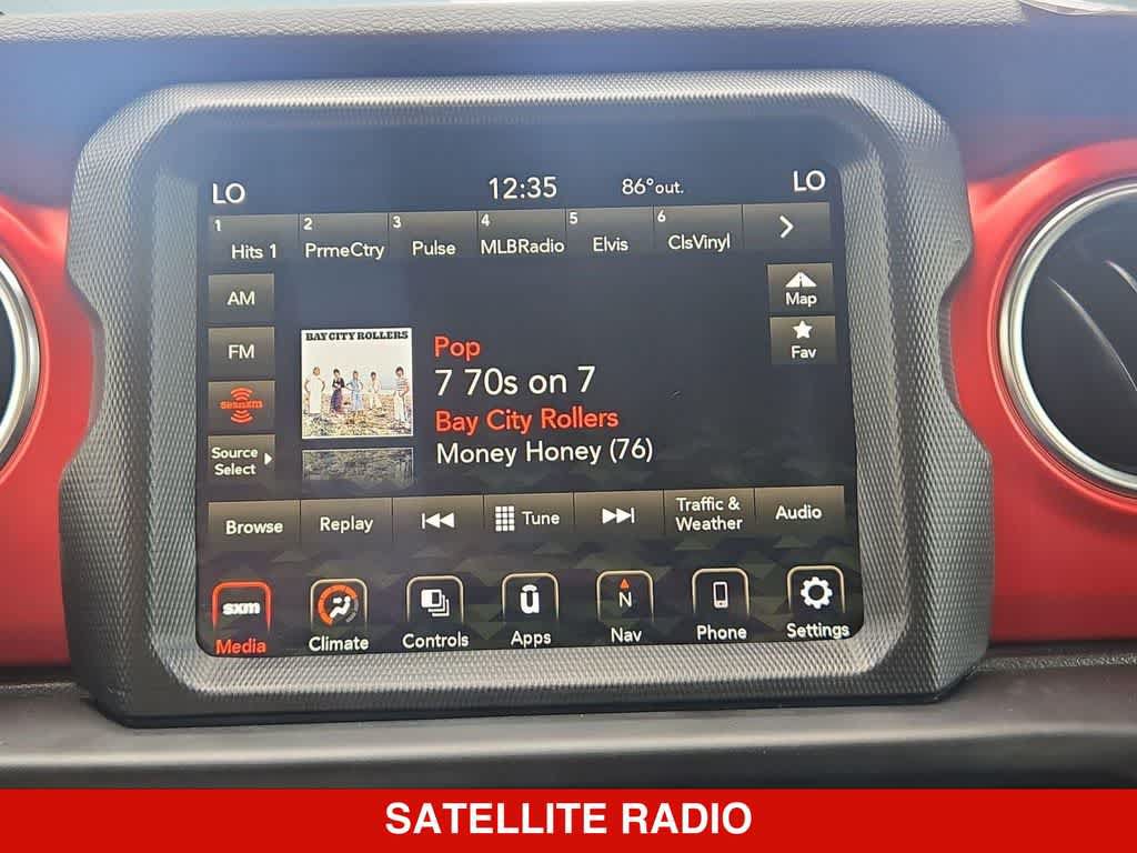 Used 2022 Jeep Wrangler Unlimited Rubicon AWD/4WD image 26