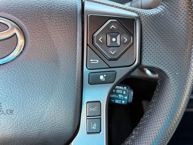 Used 2022 Toyota Tacoma TRD Sport w/ Technology Package image 16