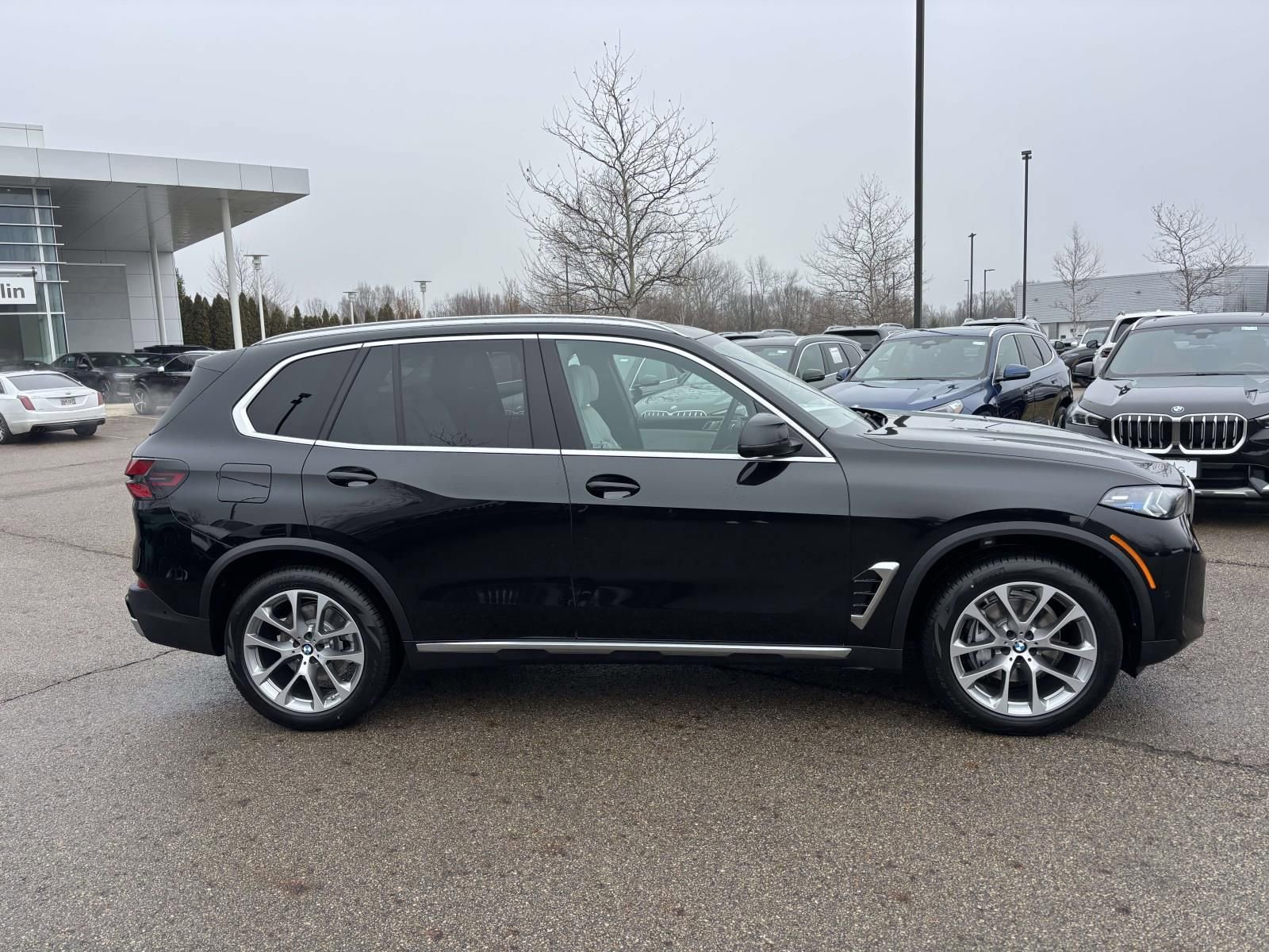 New 2026 BMW X5 xDrive40i AWD/4WD image 8