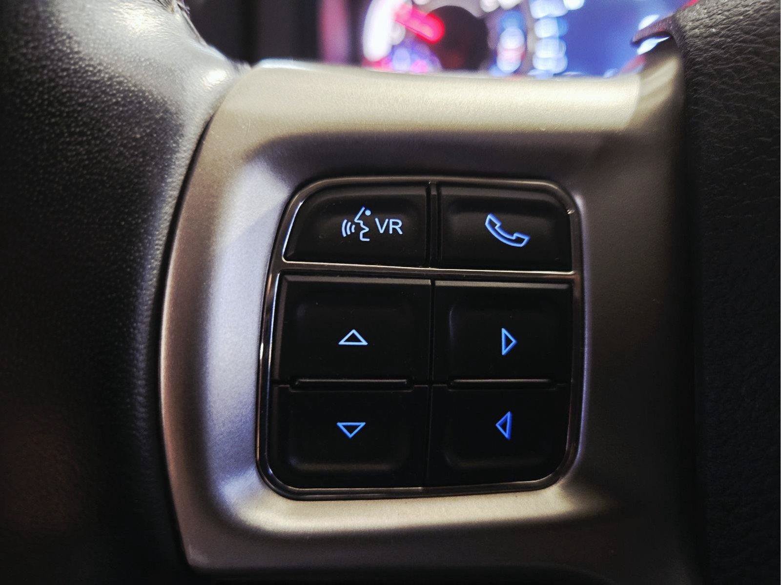 Used 2014 RAM 3500 Laramie AWD/4WD image 18