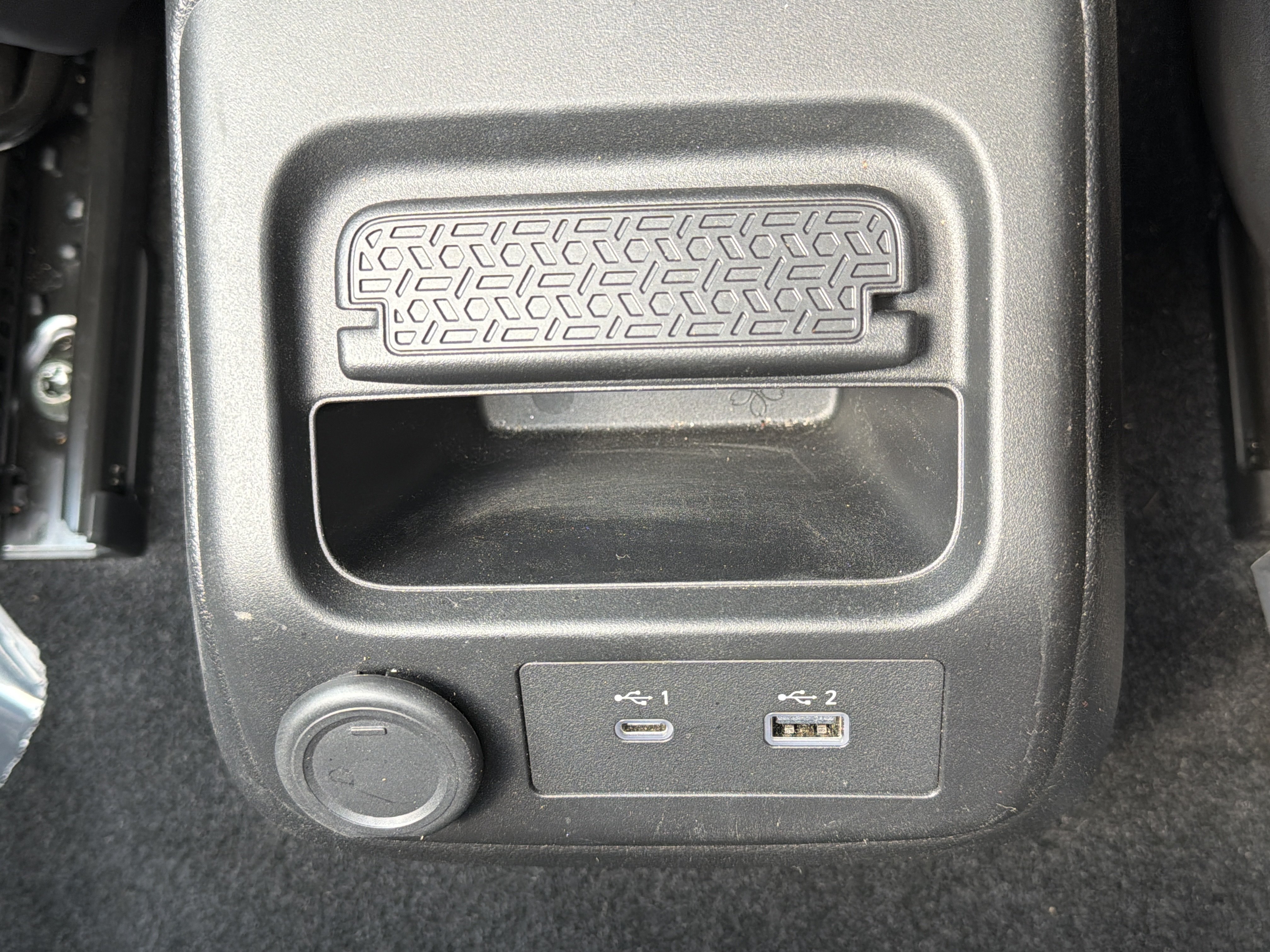 Used 2023 Nissan Ariya FWD image 20