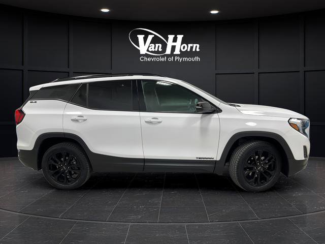 Used 2020 GMC Terrain SLE w/ Driver Convenience Package image 2