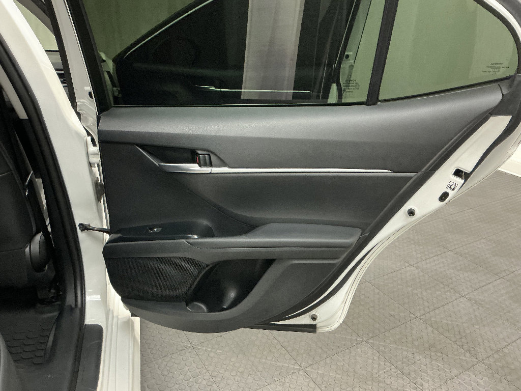 Used 2018 Toyota Camry SE w/ Protection Package (Q1) FWD image 26