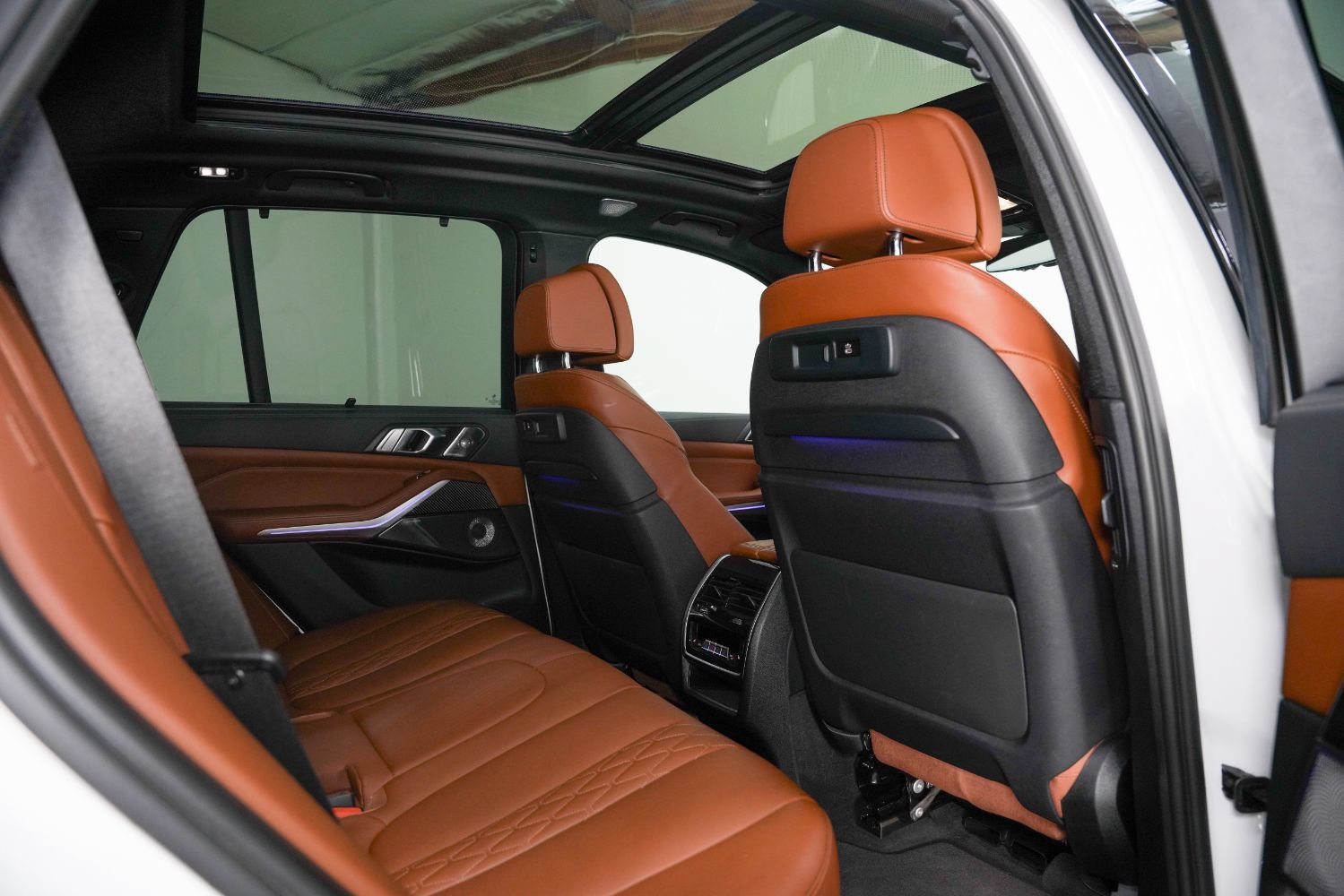 Used 2023 BMW X5 M50i w/ Executive Package AWD/4WD image 33