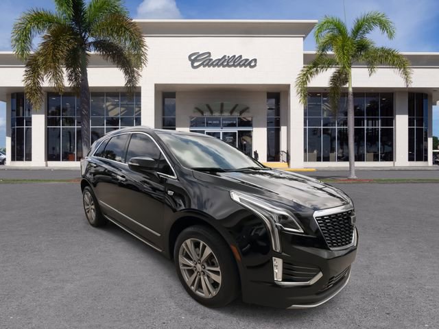 Certified 2023 Cadillac XT5 Premium Luxury FWD image 2