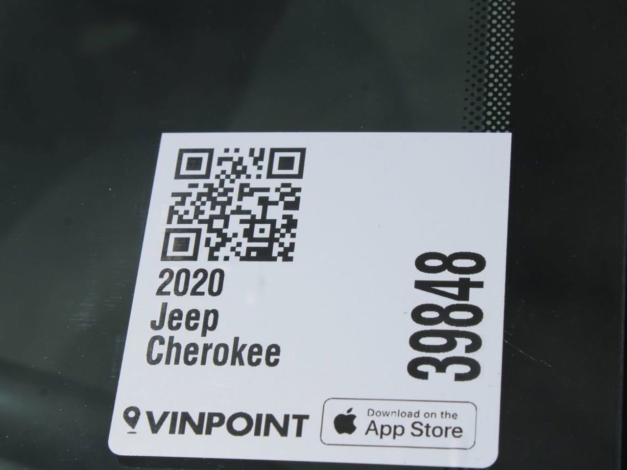 Used 2020 Jeep Cherokee Limited image 37