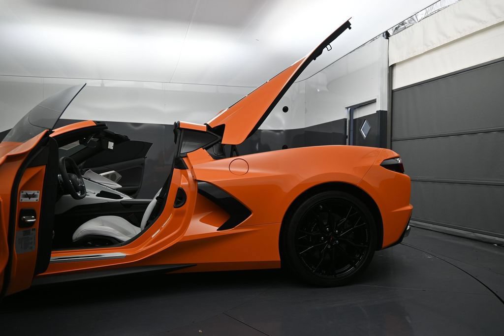Certified 2023 Chevrolet Corvette Stingray Preferred Cpe RWD image 14
