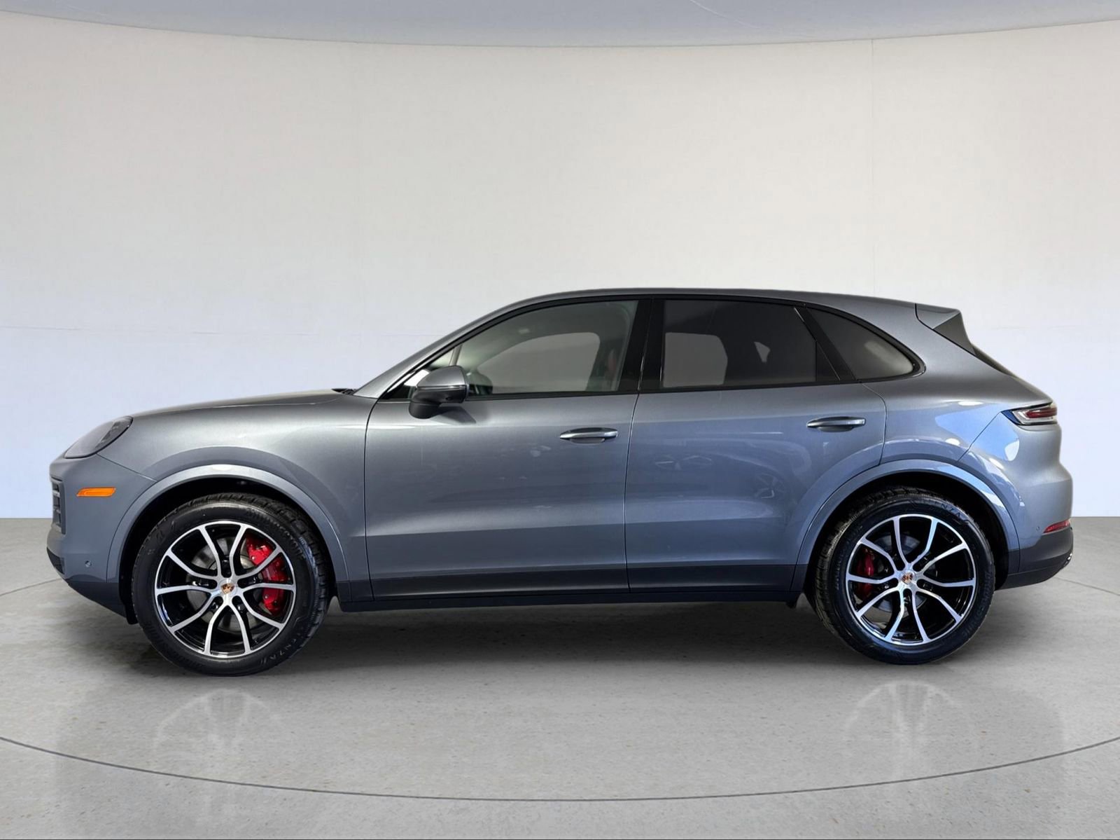 New 2026 Porsche Cayenne S image 2