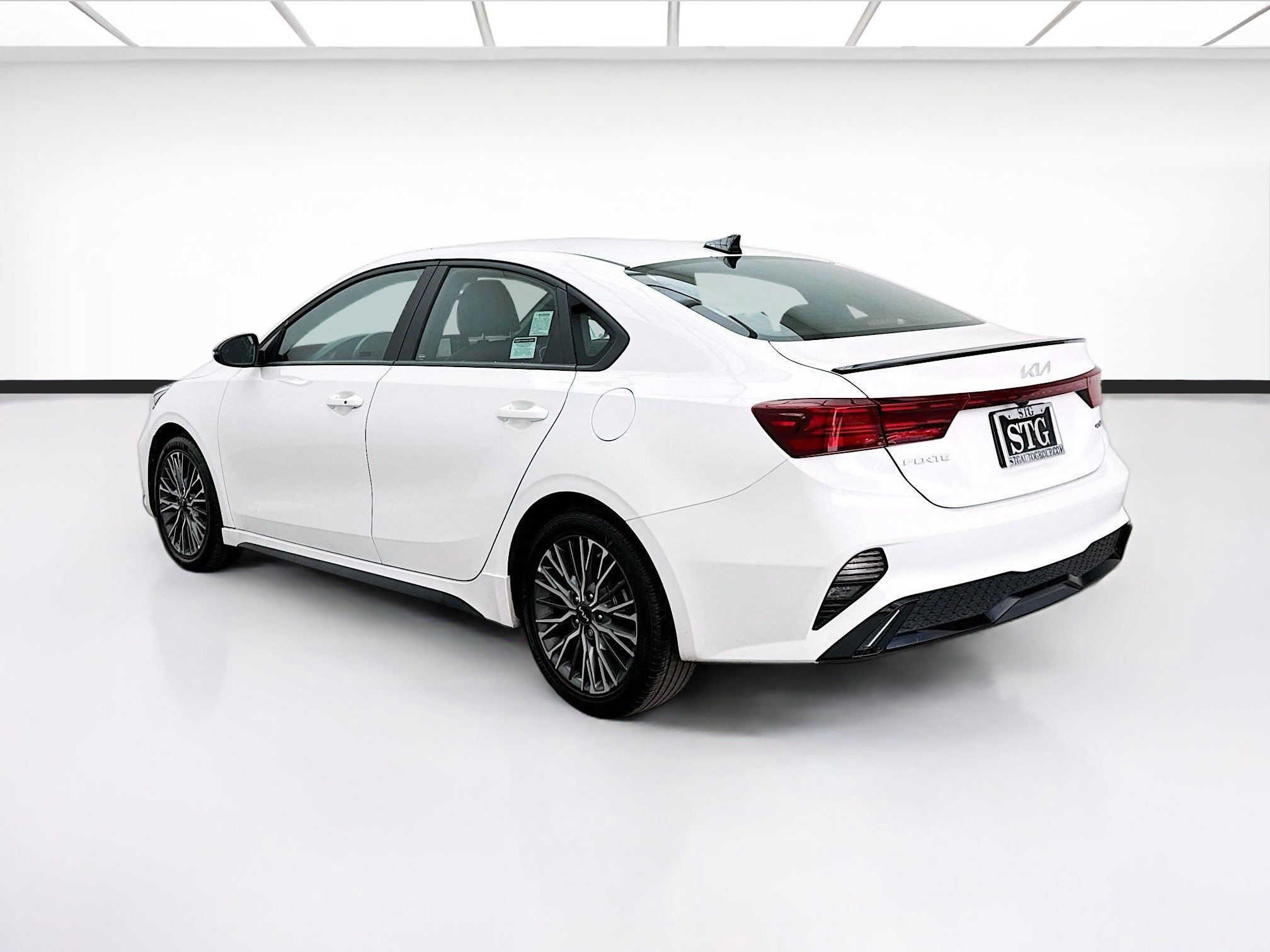 Used 2024 Kia Forte GT-Line FWD image 6