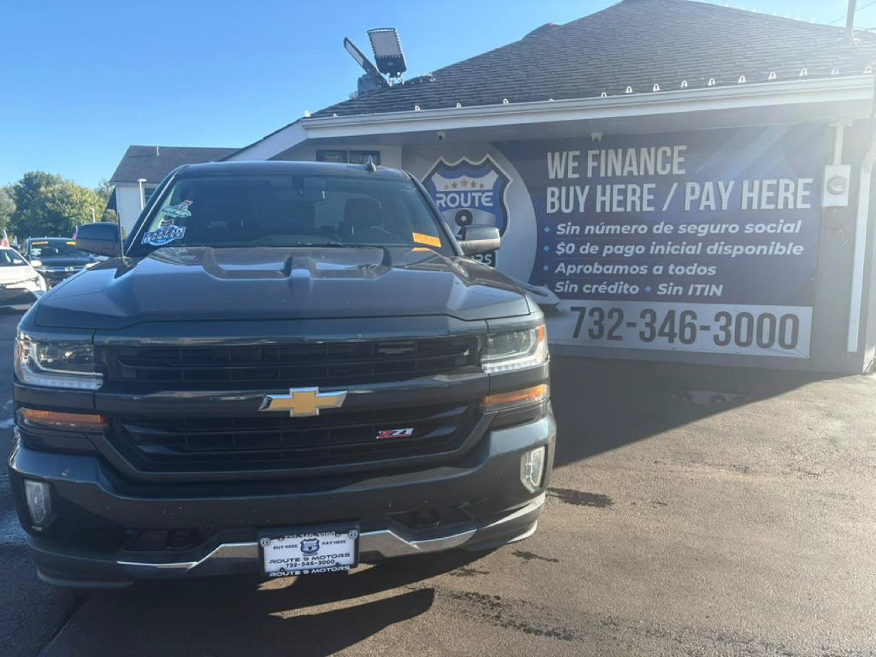 Used 2018 Chevrolet Silverado 1500 LT w/ All Star Edition AWD/4WD image 1