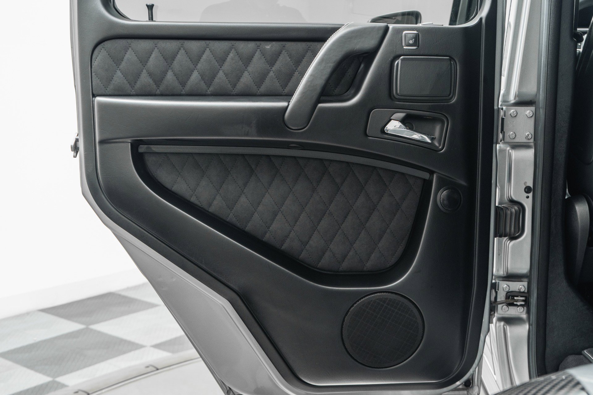 Used 2018 Mercedes-Benz G 550 Squared image 43