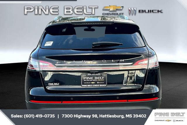 Used 2021 Lincoln Nautilus FWD w/ Equipment Group 101A image 4