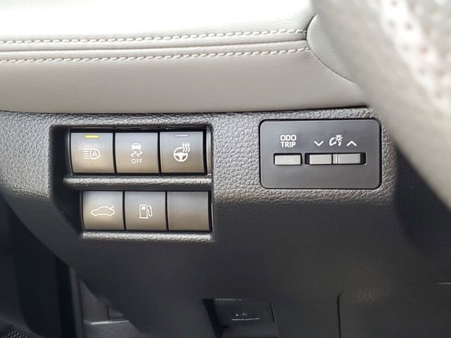 Used 2019 Toyota Avalon Limited w/ All Weather Liner Package image 25