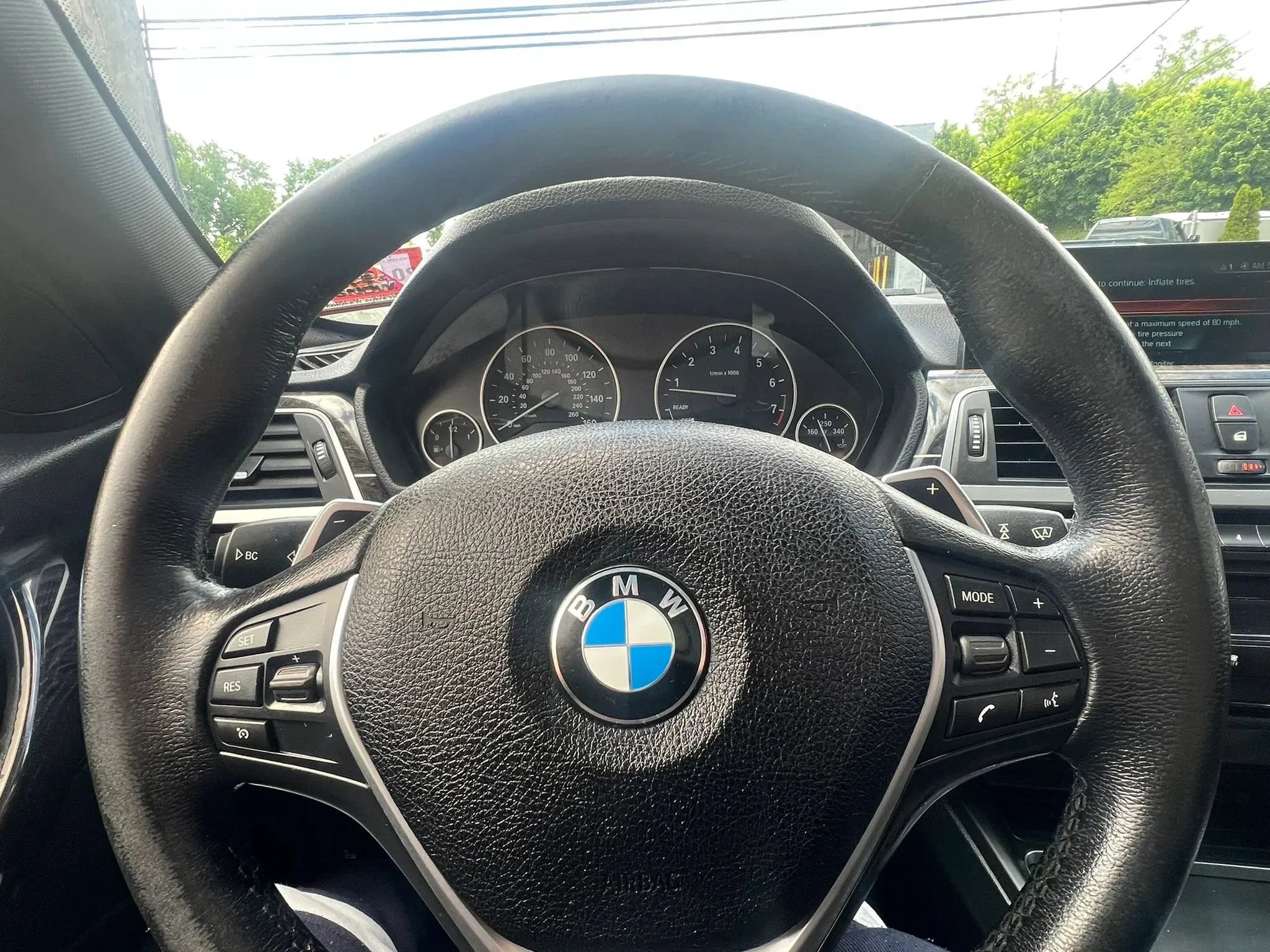 Used 2017 BMW 330i xDrive Sedan AWD/4WD image 18
