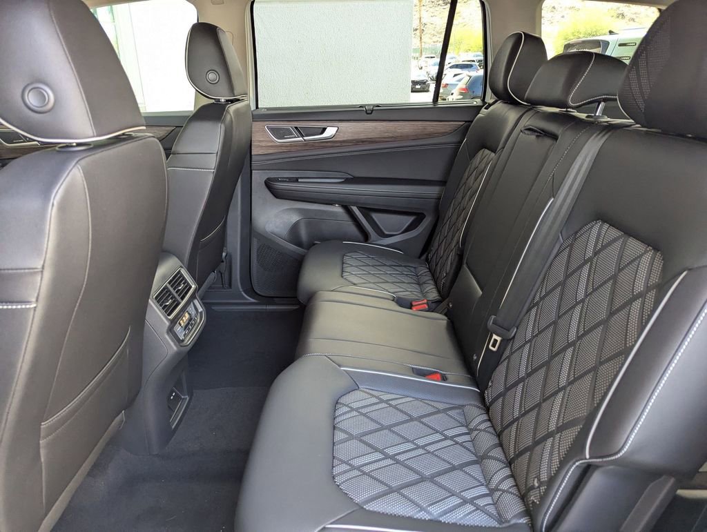 New 2026 Volkswagen Atlas SEL Premium R-Line image 19