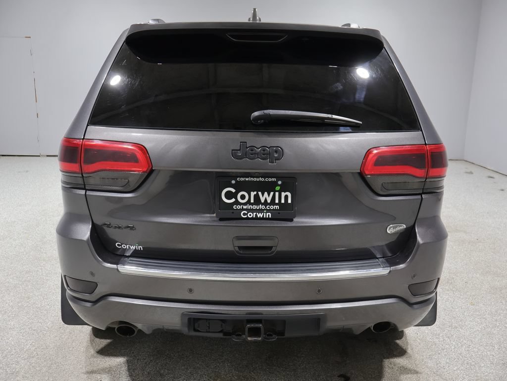 Used 2017 Jeep Grand Cherokee Overland w/ Jeep Active Safety Group AWD/4WD video 3