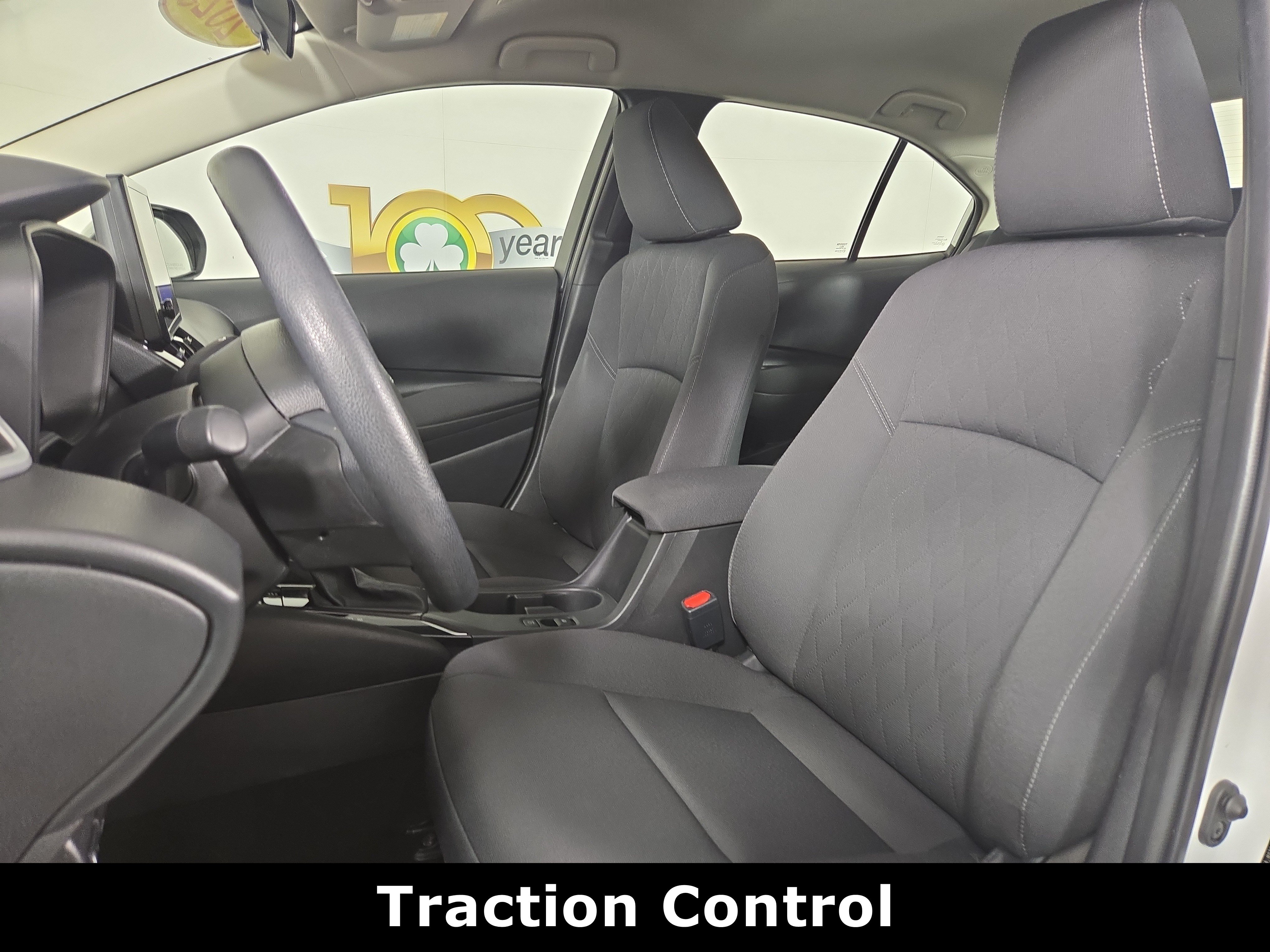 Used 2025 Toyota Corolla LE FWD image 11