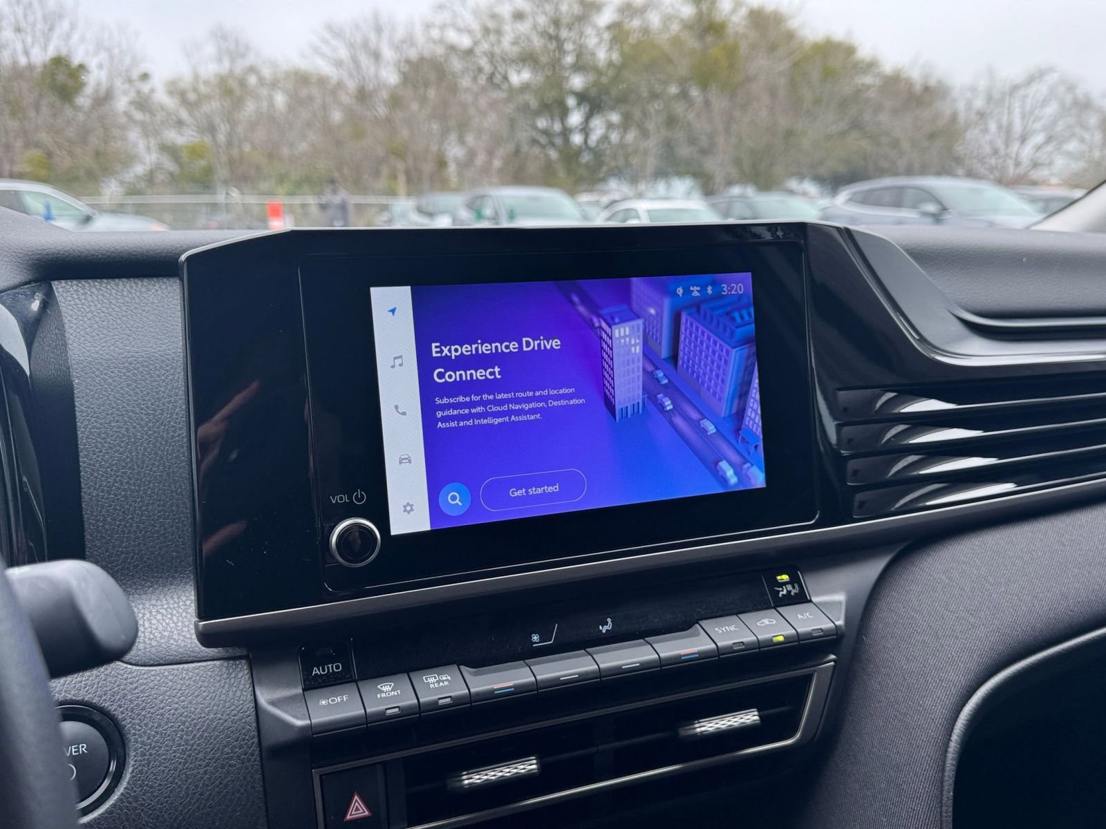 Used 2025 Toyota Camry LE FWD image 11