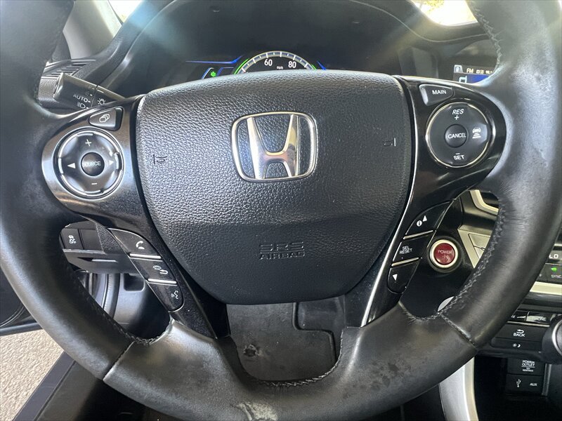 Used 2015 Honda Accord Touring image 22