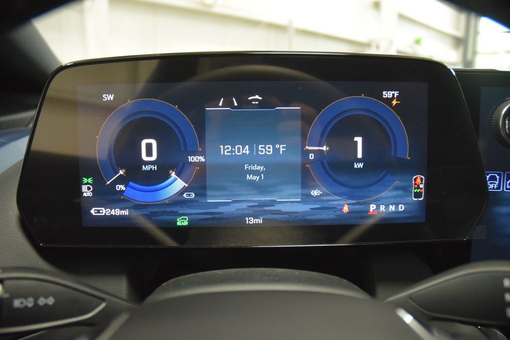 New 2026 Chevrolet Equinox EV LT w/ Convenience Package II AWD/4WD image 39
