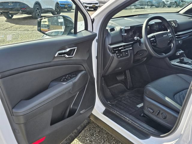 New 2026 Kia Sportage X-Line w/ X-Line Premium Package AWD/4WD image 17