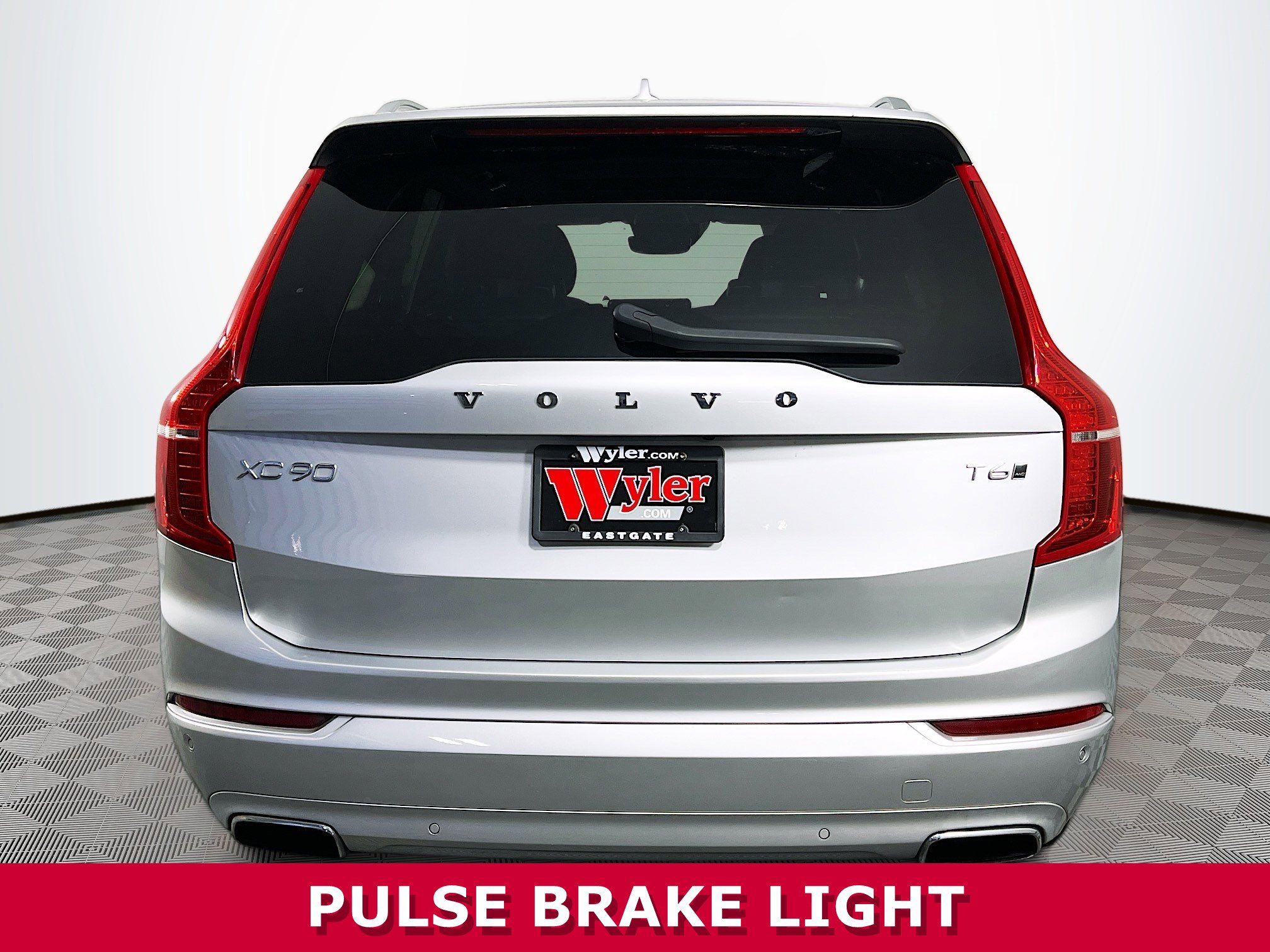 Used 2020 Volvo XC90 T6 Momentum image 28