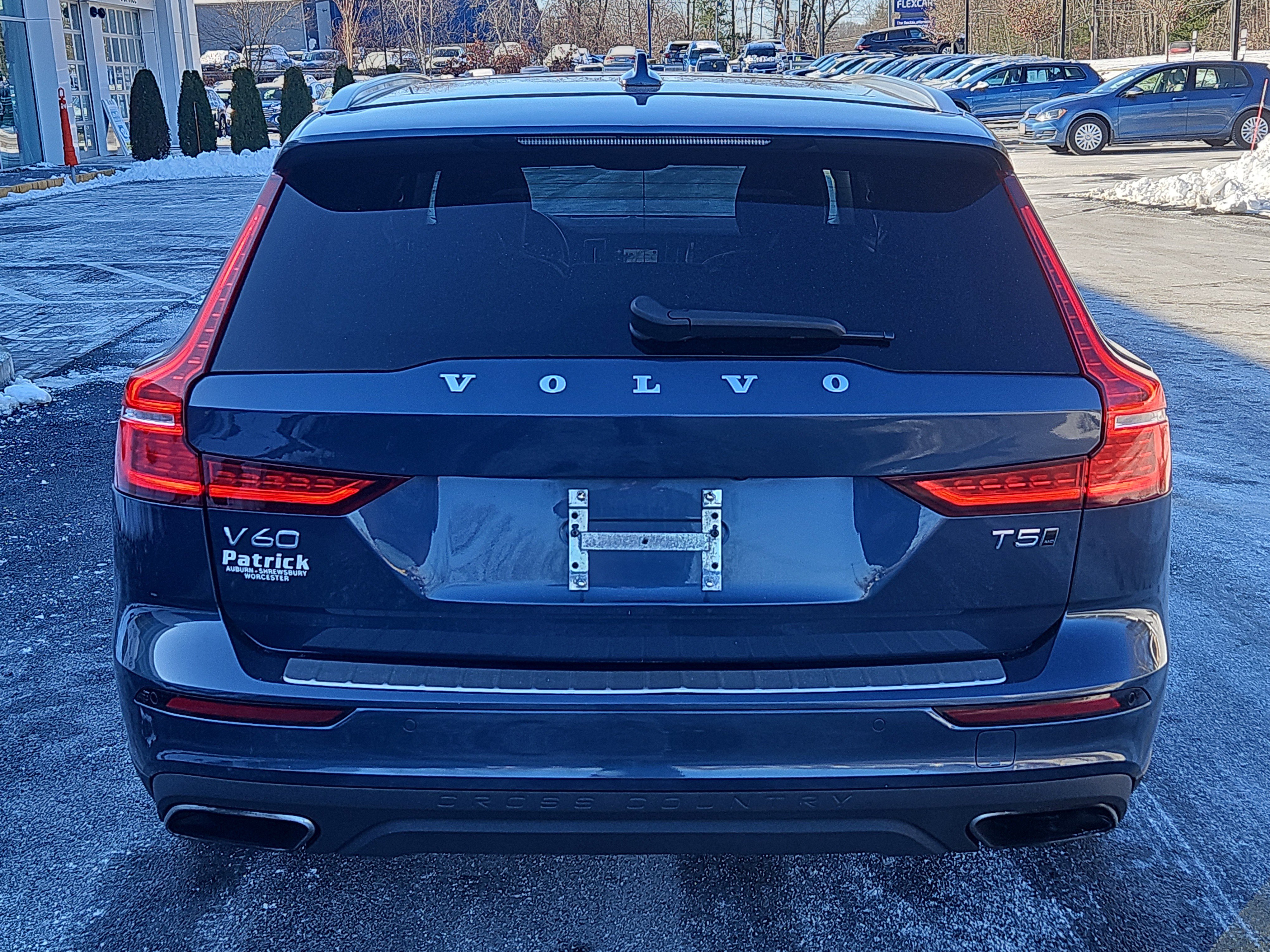 Used 2020 Volvo V60 T5 Cross Country w/ Protection Package Premier image 29