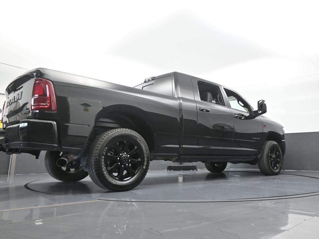 Used 2026 RAM 3500 Laramie AWD/4WD image 61