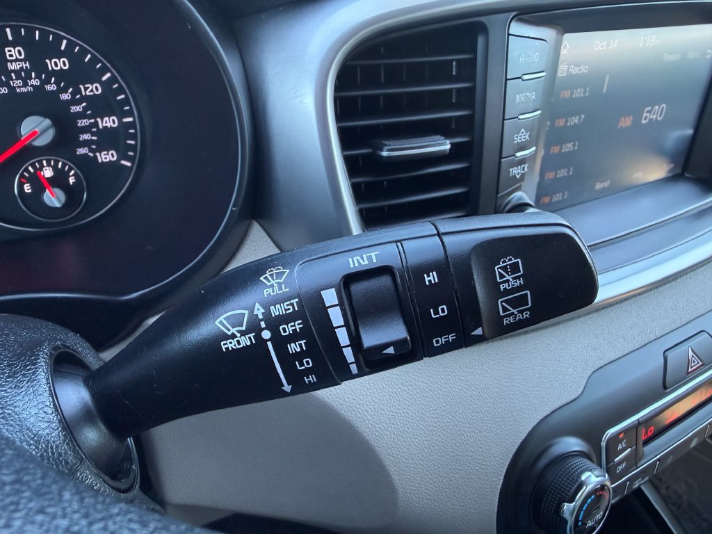 Used 2019 Kia Sorento FWD V6 image 24
