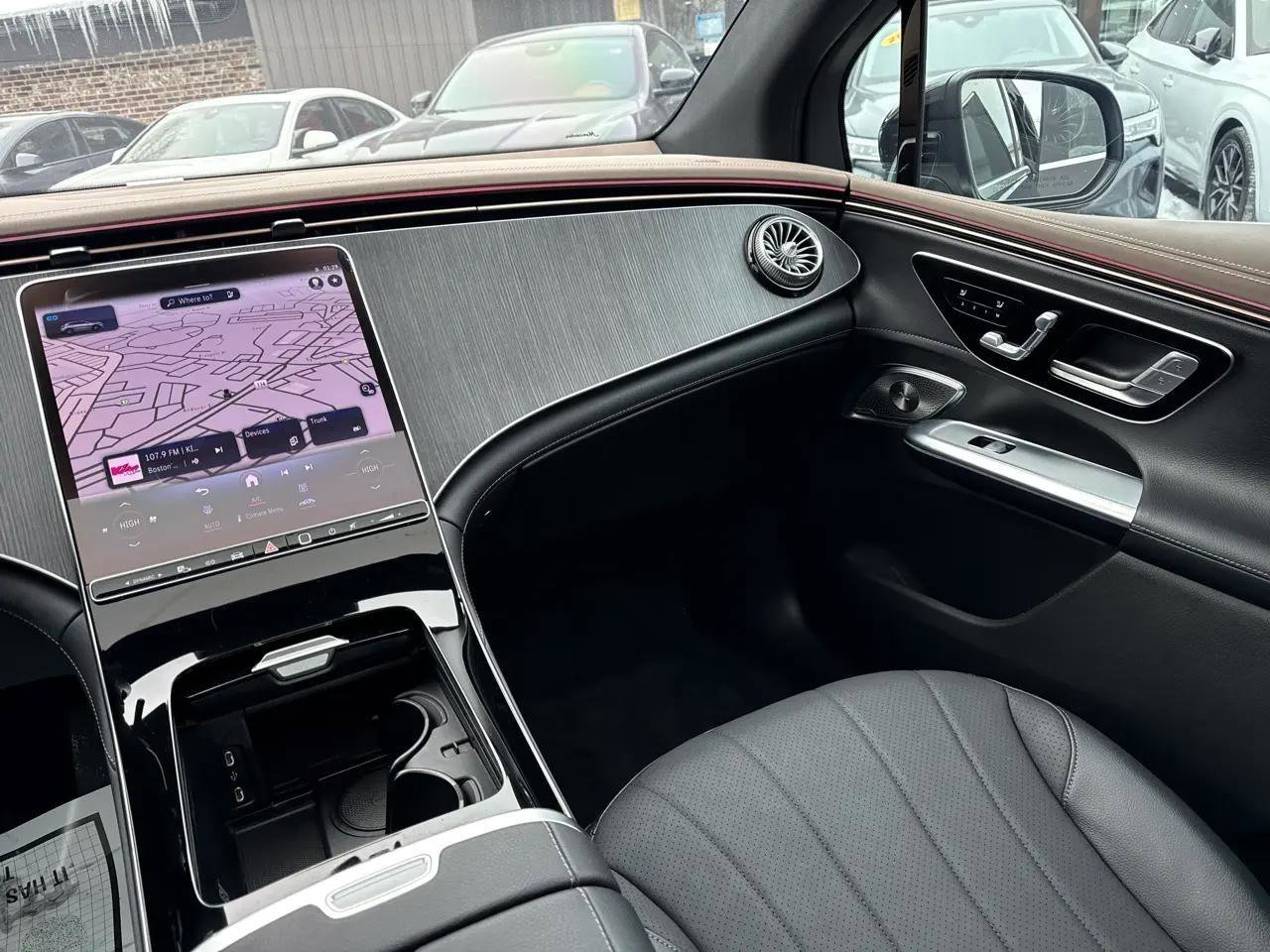 Used 2023 Mercedes-Benz EQE 350+ 4MATIC SUV w/ AMG Line Exterior Package image 40