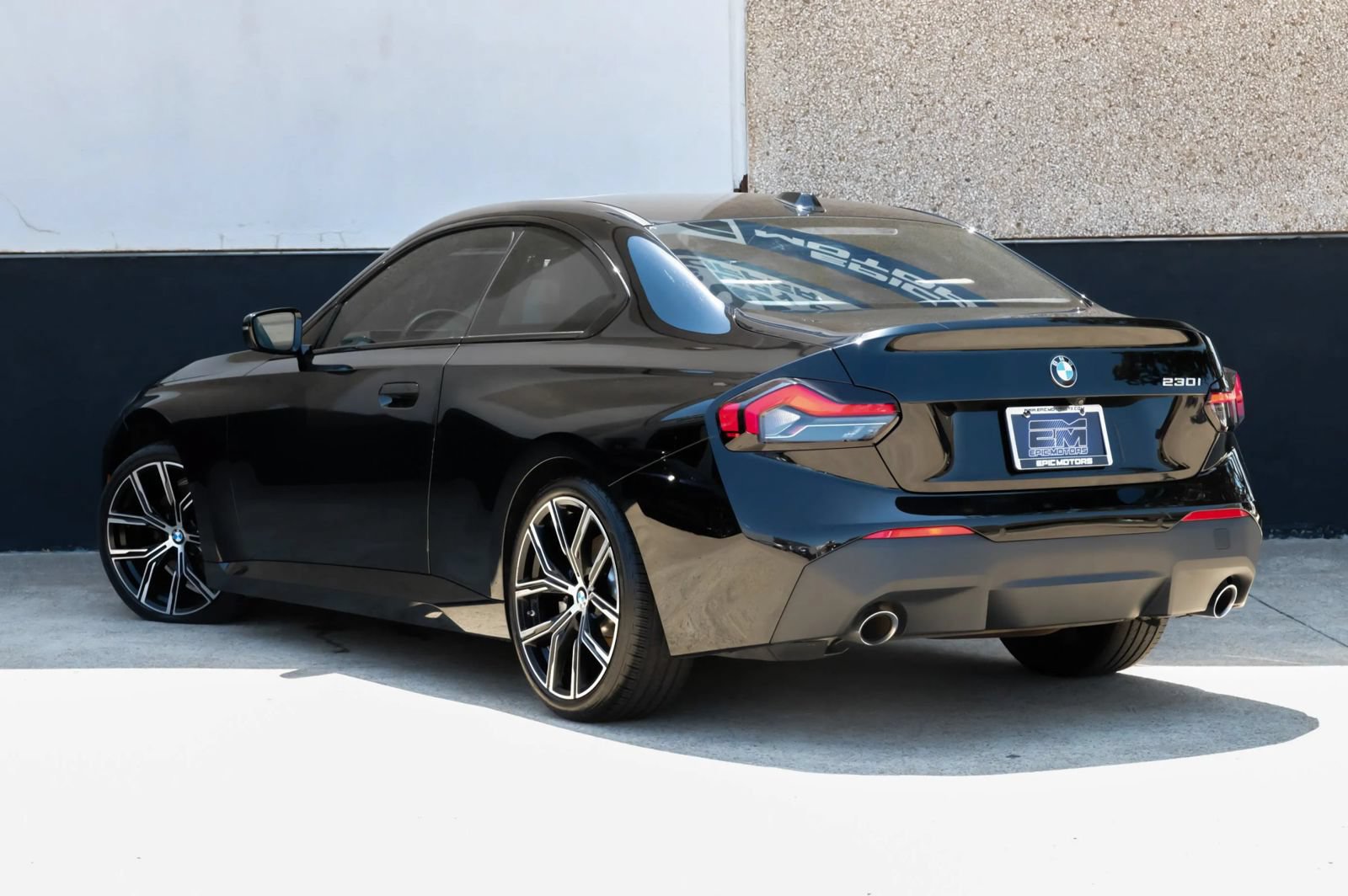 Used 2024 BMW 230i Coupe w/ Convenience Package RWD image 12