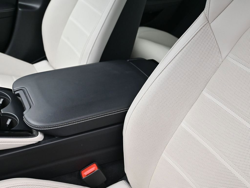 Used 2024 Porsche Panamera 4 image 20