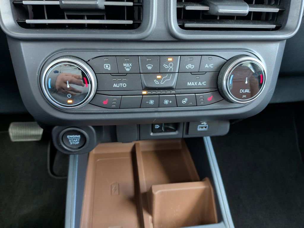 Certified 2022 Ford Maverick Lariat w/ Lariat Luxury Package AWD/4WD image 23