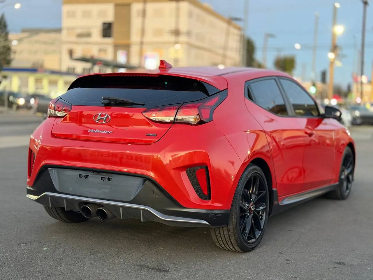 Used 2019 Hyundai Veloster Turbo R-Spec FWD image 13
