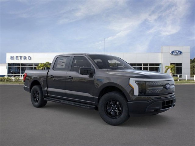 New 2025 Ford F150 Lightning XLT w/ Max Trailer Tow Package image 7