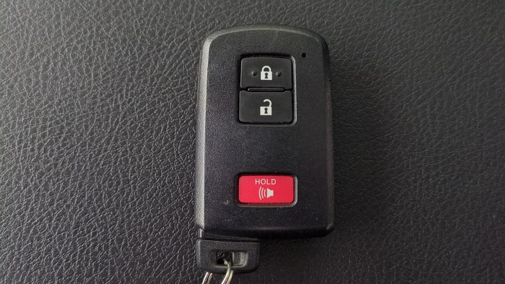 Used 2021 Toyota 4Runner SR5 Premium w/ Moonroof Package AWD/4WD image 24
