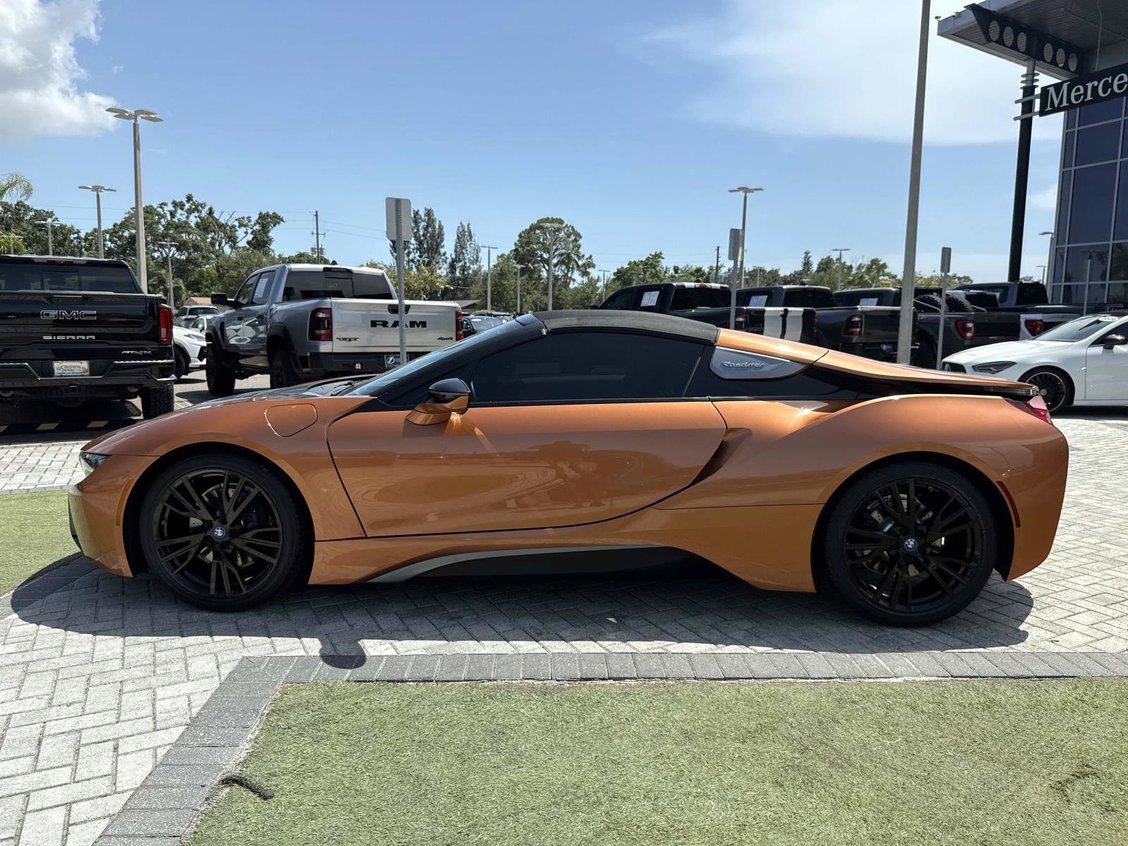 Used 2019 BMW i8 Roadster AWD/4WD image 9