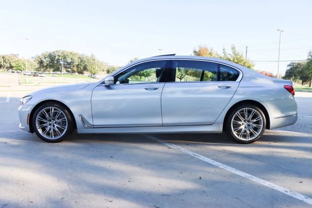 Used 2019 BMW 740i w/ Executive Package image 4