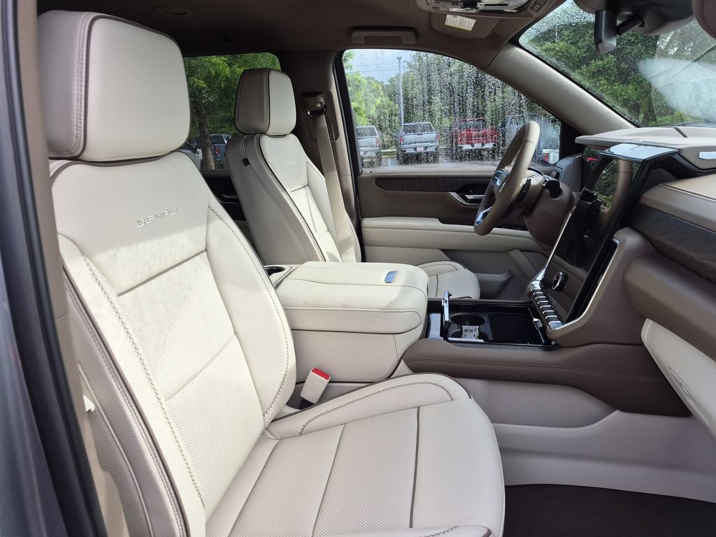 New 2026 GMC Yukon Denali AWD/4WD image 39