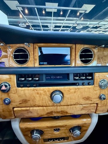 Used 2009 Rolls-Royce Phantom Sedan RWD image 33