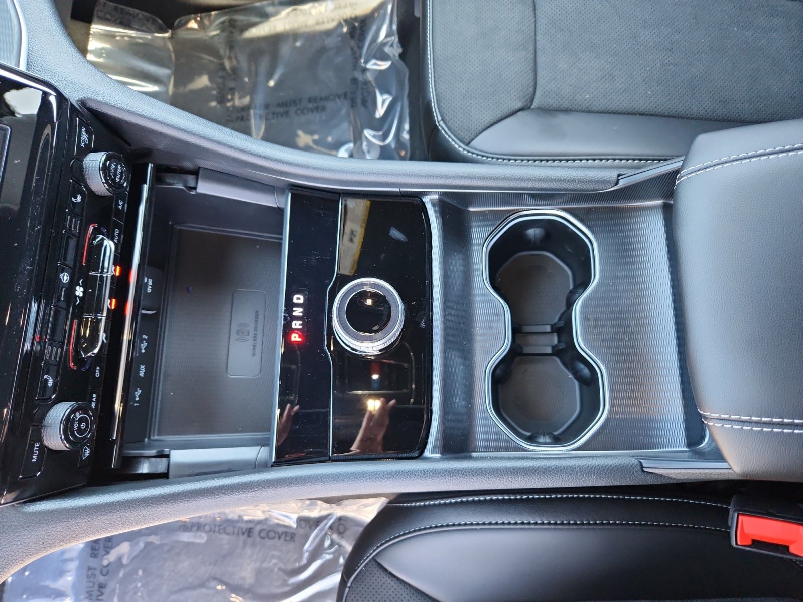 New 2025 Jeep Grand Cherokee Altitude image 15