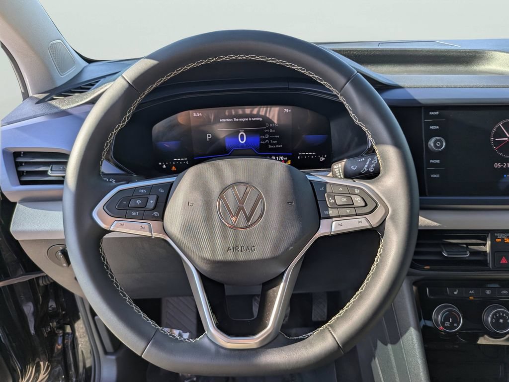 Certified 2023 Volkswagen Taos SE w/ Black Wheel Package FWD image 26