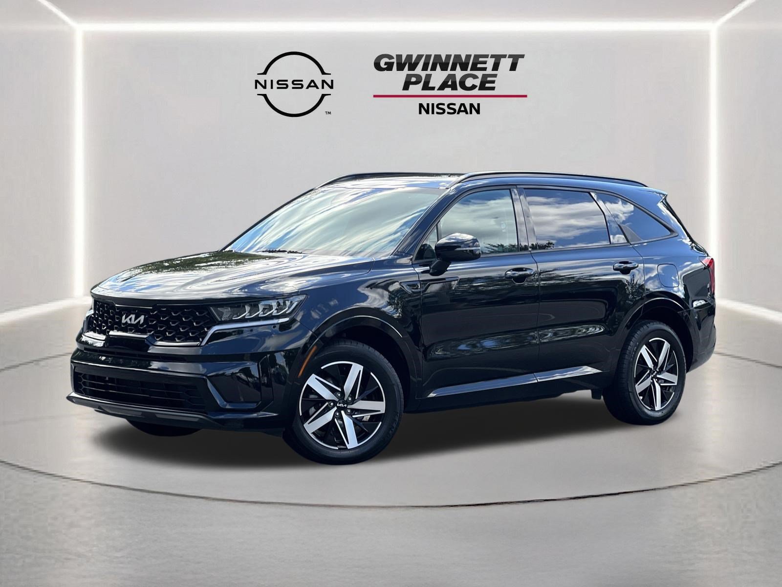 Used 2023 Kia Sorento S w/ Panoramic Sunroof Package