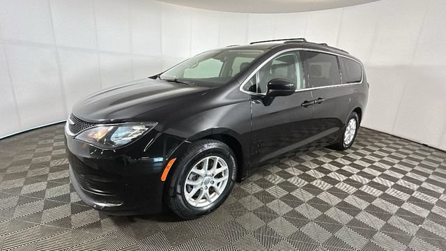 Used 2021 Chrysler Voyager Lxi FWD image 6