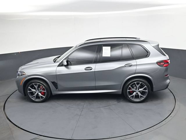 Used 2026 BMW X5 xDrive40i w/ M Sport Package AWD/4WD image 27